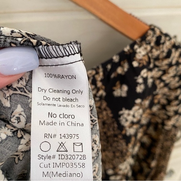 Vici Black and White Floral Dress - Picture 7 of 8